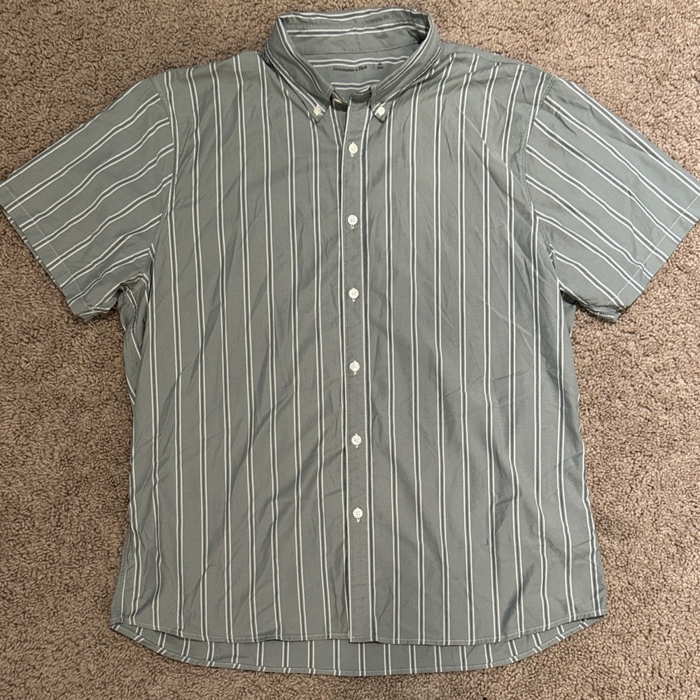 Abercrombie & Fitch Men's Gray Pinstripe Shirt